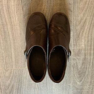 Clarks leather comfortable pump shoes